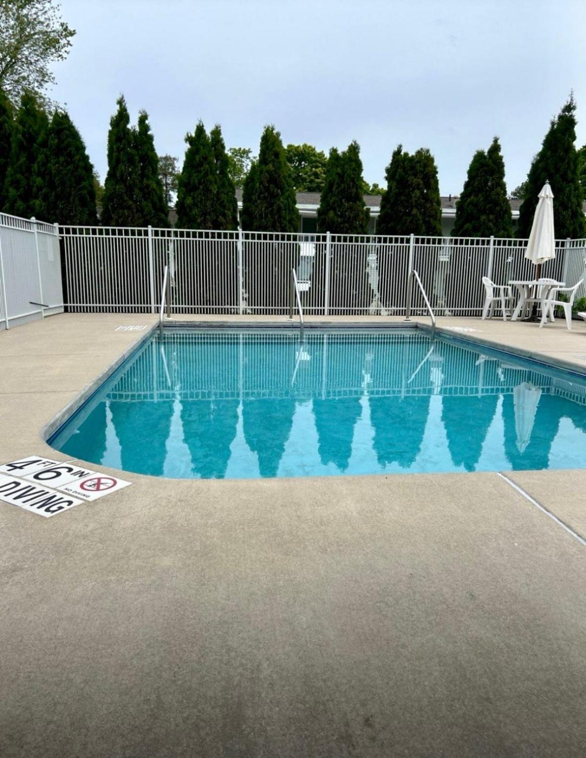 Spruce & Shore Motel Fish Creek Luaran gambar