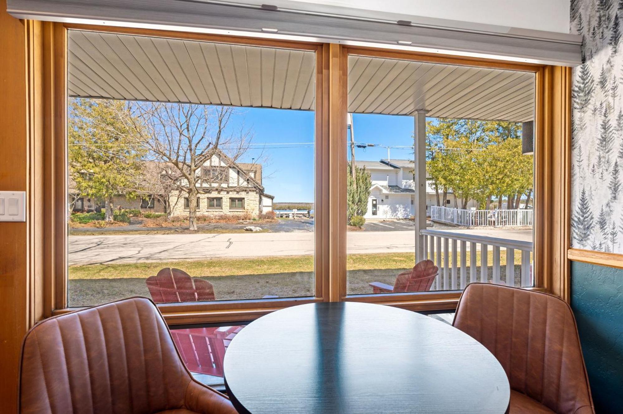 Spruce & Shore Motel Fish Creek Luaran gambar
