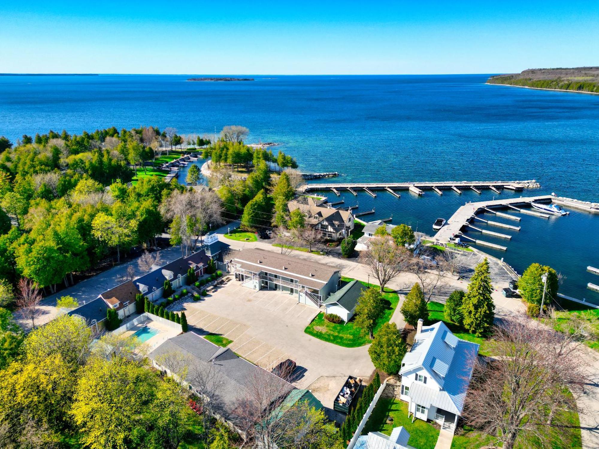 Spruce & Shore Motel Fish Creek Luaran gambar